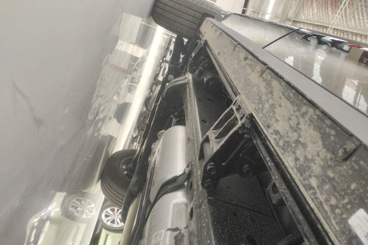 Used Tank 400 New Energy 2026 Model—Hi4-T Smart Enjoyment Version Left Side Sill