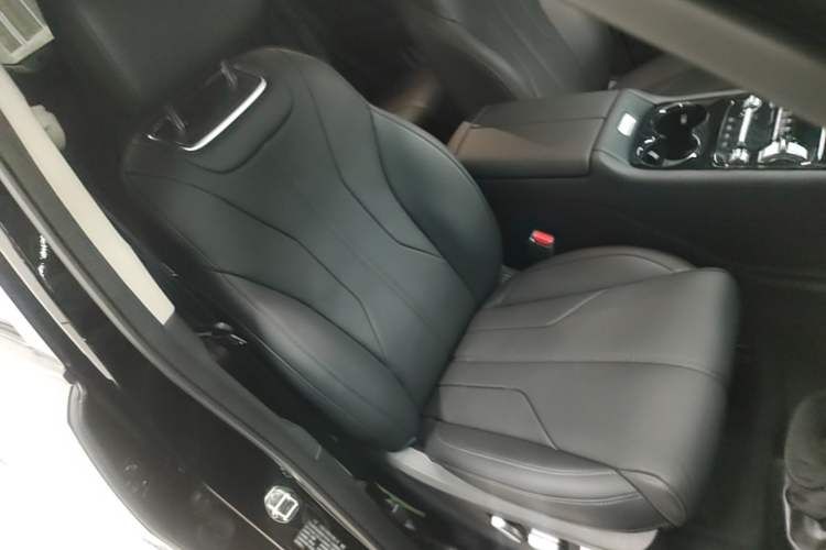 Used Tank 400 New Energy 2026 Model—Hi4-T Smart Enjoyment Version Right Front Seat