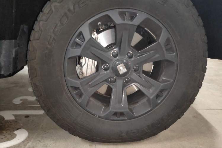 Used Tank 400 New Energy 2026 Model—Hi4-Z Smart Enjoyment Version Right Front Wheel Hub