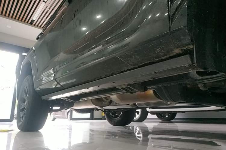 Used Tank 400 New Energy 2026 Model—Hi4-T Smart Enjoyment Version Right Side Sill