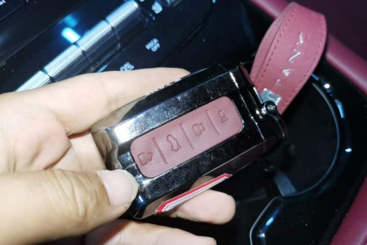 Used Tank 400 New Energy 2026 Model—Hi4-T Smart Enjoyment Version Vehicle Key