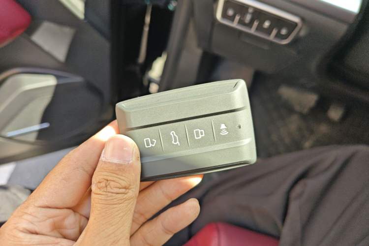Used Tank 400 New Energy 2026 Model—Hi4-T Smart Enjoyment Version Vehicle Key