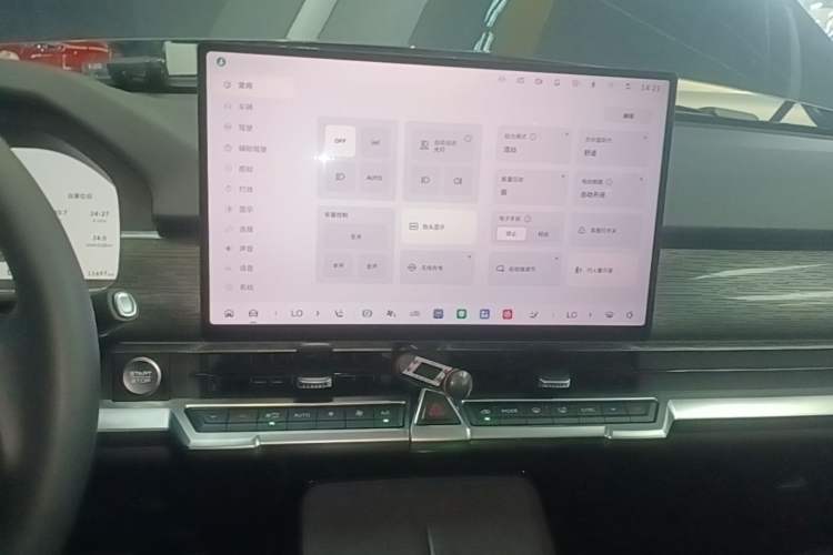 Used Tank 400 New Energy 2026 Model—Hi4-T Smart Enjoyment Version Audio And AC Panel