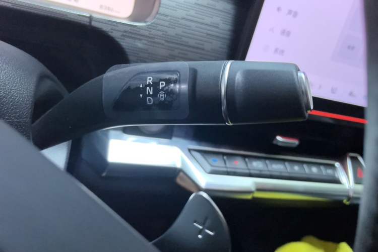 Used Tank 400 New Energy 2026 Model—Hi4-T Smart Enjoyment Version Gear Lever