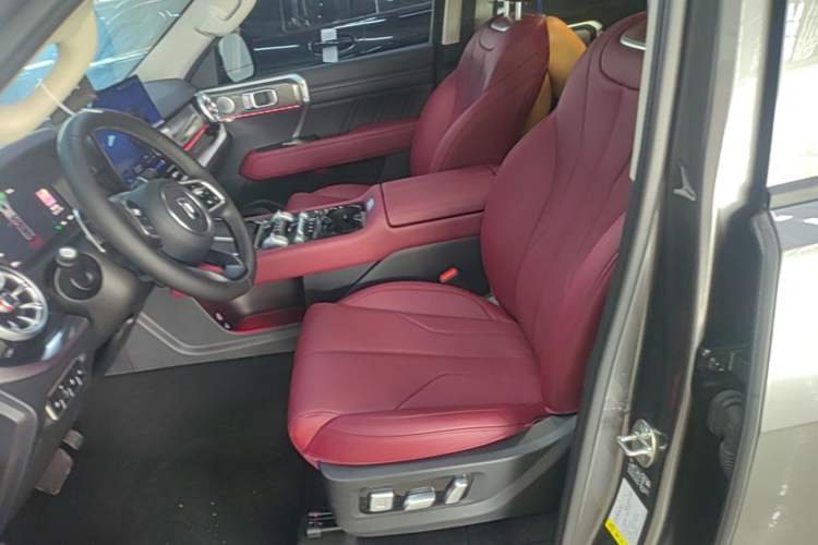 Used Tank 400 New Energy 2026 Model—Hi4-T Smart Enjoyment Version Left Front Seat