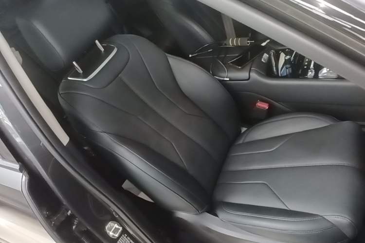 Used Tank 400 New Energy 2026 Model—Hi4-T Smart Enjoyment Version Right Front Seat