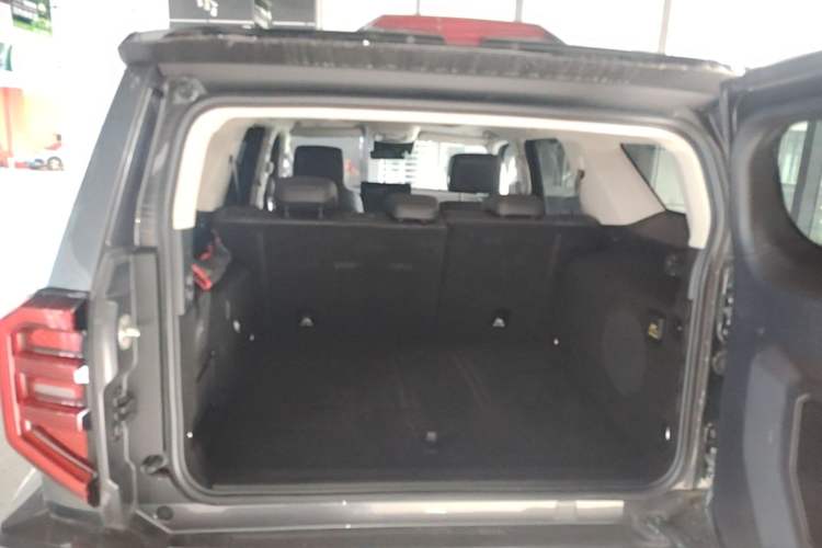 Used Tank 400 New Energy 2026 Model—Hi4-Z Smart Enjoyment Version Trunk