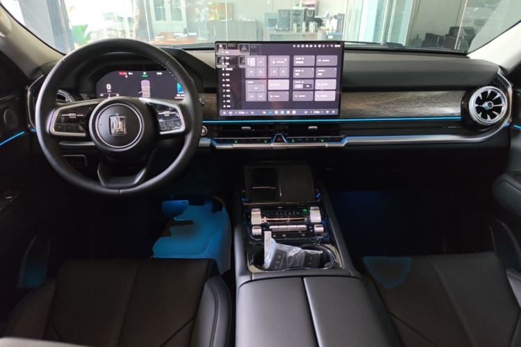 Used Tank 400 New Energy 2026 Model—Hi4-Z Smart Enjoyment Version Center Console