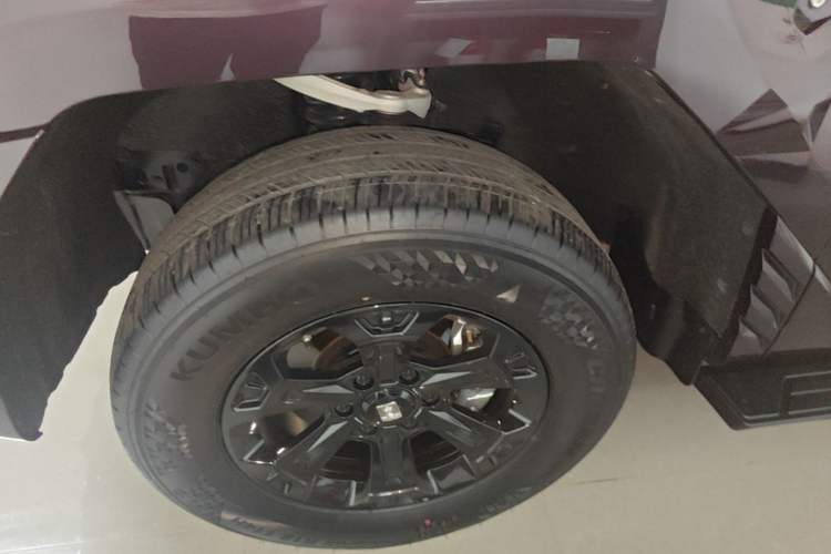 Used Tank 400 New Energy 2026 Model—Hi4-T Smart Enjoyment Version Left Front Wheel Hub