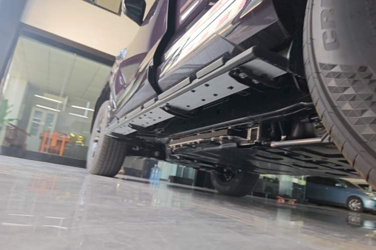 Used Tank 400 New Energy 2026 Model—Hi4-Z Smart Enjoyment Version Left Side Sill