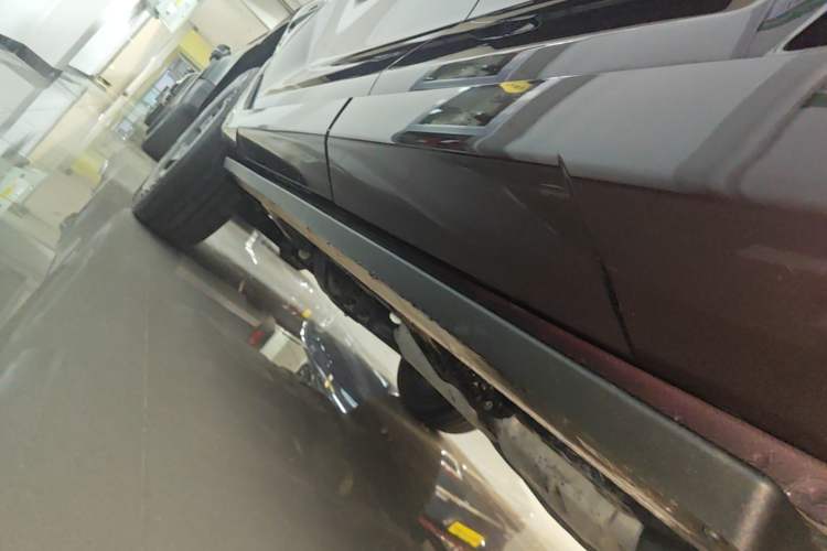 Used Tank 400 New Energy 2026 Model—Hi4-T Smart Enjoyment Version Left Side Sill