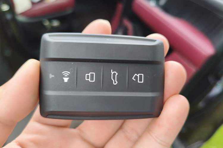 Used Tank 400 New Energy 2026 Model—Hi4-T Smart Enjoyment Version Vehicle Key