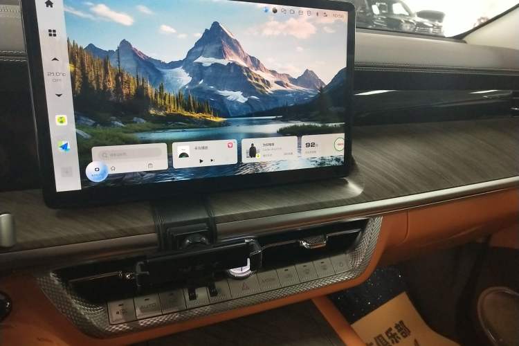 Used Tank 500 2022 3.0T Business Edition "Creation Realm" Design 5-Seater Audio And AC Panel