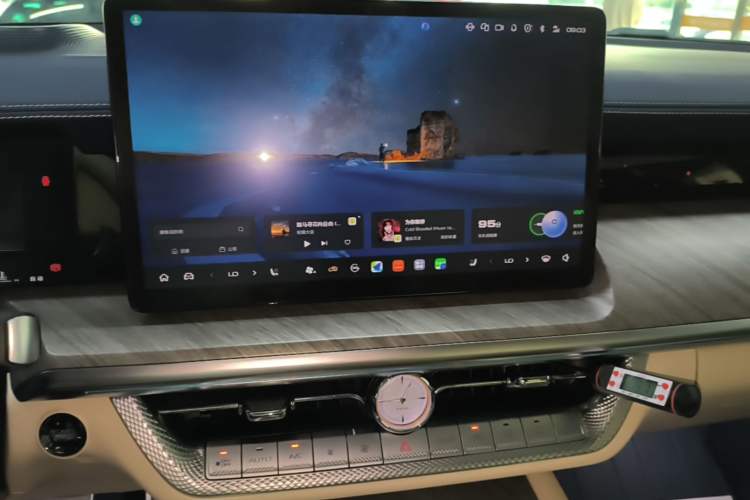 Used Tank 500 2022 3.0T Business Edition "Creation Realm" Design 5-Seater Audio And AC Panel