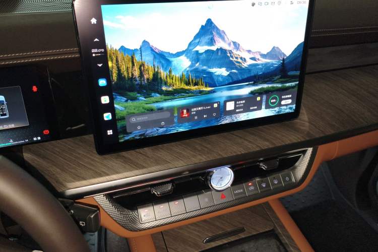 Used Tank 500 2022 3.0T Business Edition "Creation Realm" Design 5-Seater Audio And AC Panel
