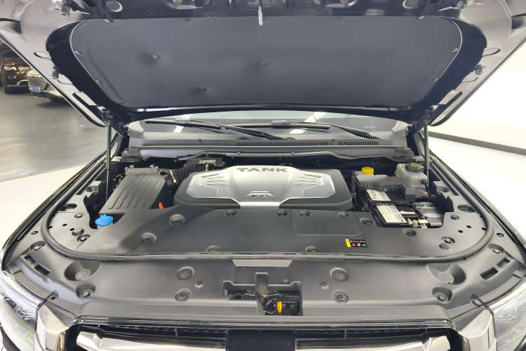 Used Tank 500 2022 3.0T Black Warrior Limited Edition 5 Seats Engine Bay