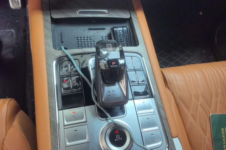 Used Tank 500 2022 3.0T Sport Edition "Creation" Style 7 Seats Gear Lever
