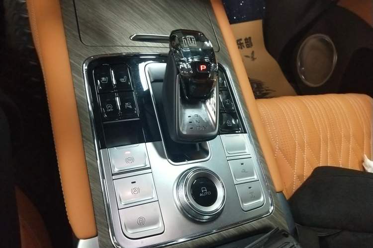 Used Tank 500 2022 3.0T Business Edition "Creation Realm" Design 5-Seater Gear Lever