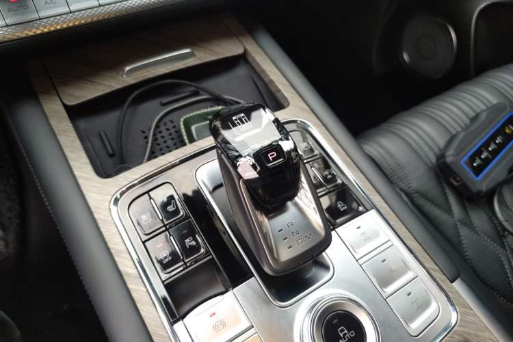 Used Tank 500 2022 3.0T Sport Edition "Creation" Style 7 Seats Gear Lever