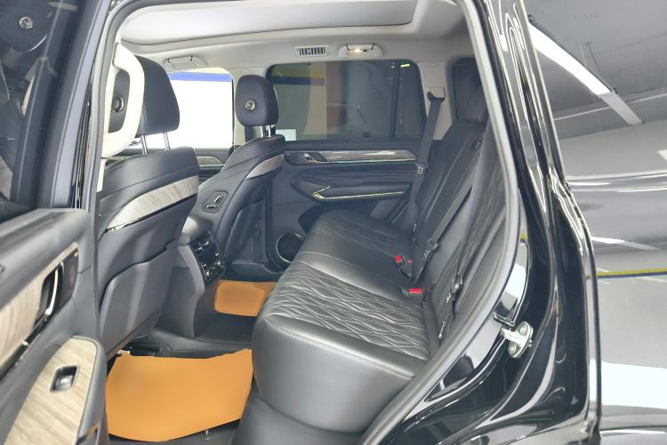 Used Tank 500 2022 3.0T Black Warrior Limited Edition 5 Seats Left Rear Seat