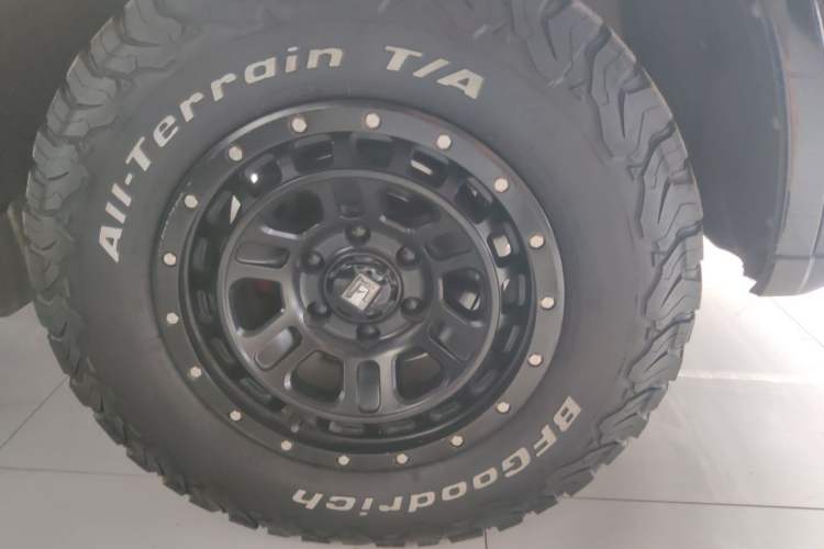 Used Tank 500 2022 3.0T Sport Edition "Creation" Style 7 Seats Right Front Wheel Hub
