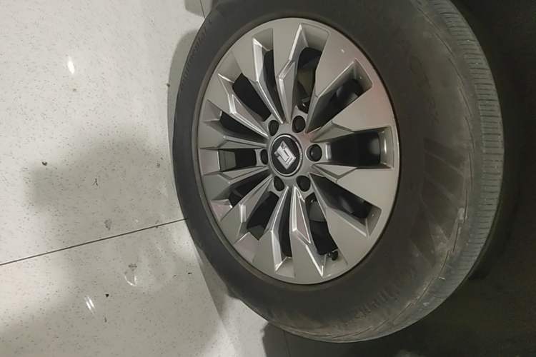 Used Tank 500 2022 3.0T Sport Edition "Creation" Style 7 Seats Right Rear Wheel Hub