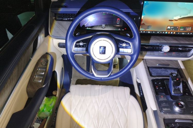 Used Tank 500 2022 3.0T Business Edition "Creation Realm" Design 5-Seater Steering Wheel