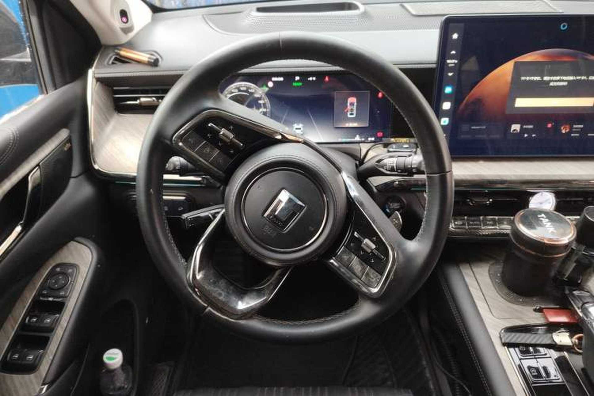 Used Tank 500 2022 3.0T Black Warrior Limited Edition 5 Seats Steering Wheel