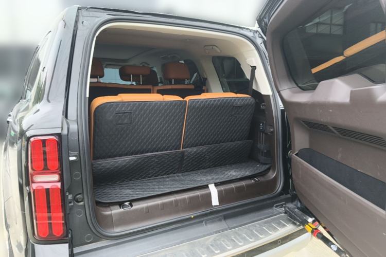 Used Tank 500 2022 3.0T Sport Edition "Creation" Style 7 Seats Trunk