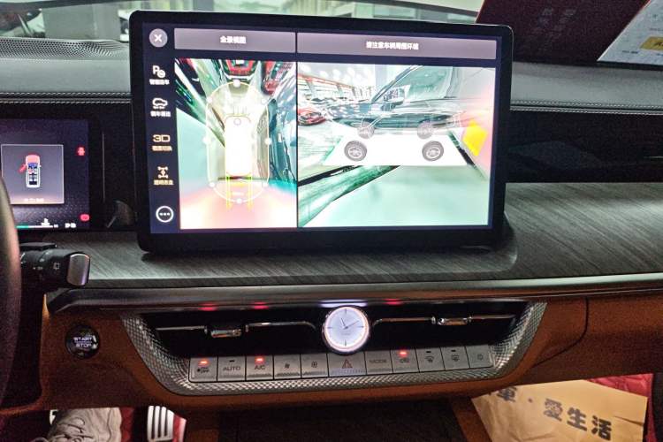 Used Tank 500 2022 3.0T Business Edition "Creation Realm" Design 5-Seater Audio And AC Panel