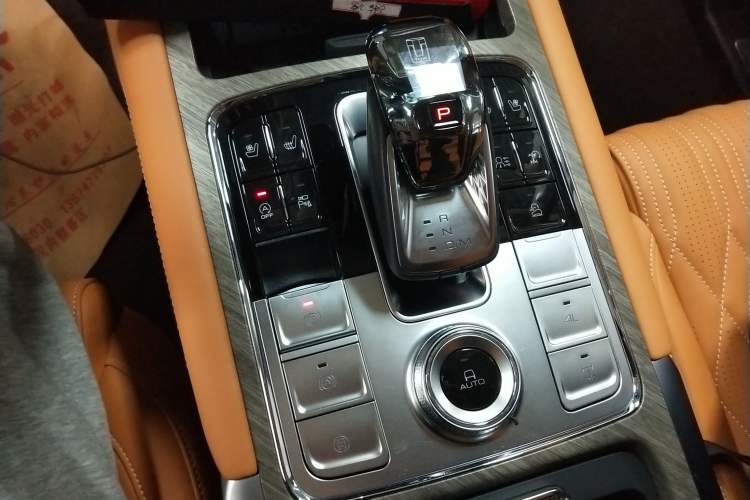 Used Tank 500 2022 3.0T Business Edition "Creation Realm" Design 5-Seater Gear Lever
