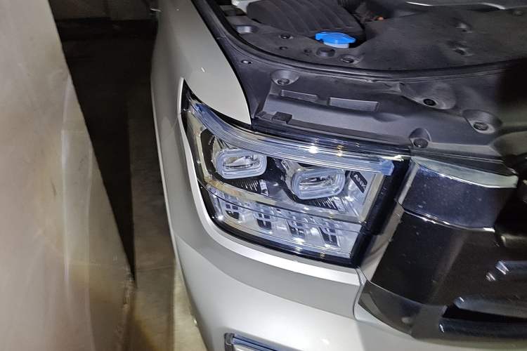 Used Tank 500 2022 3.0T Sport Edition "Creation" Version 5-Seater Right Front Headlight