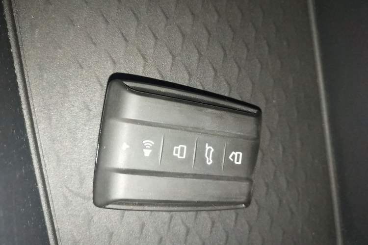 Used Tank 500 2022 3.0T High-End Custom Edition 5 Seats Vehicle Key