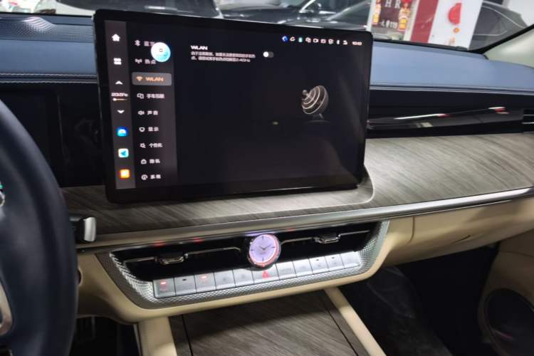 Used Tank 500 2022 3.0T Business Edition "Creation Realm" Design 5-Seater Audio And AC Panel