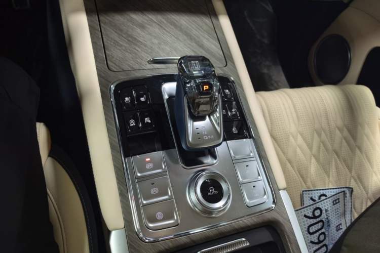 Used Tank 500 2022 3.0T Business Edition "Creation Realm" Design 5-Seater Gear Lever
