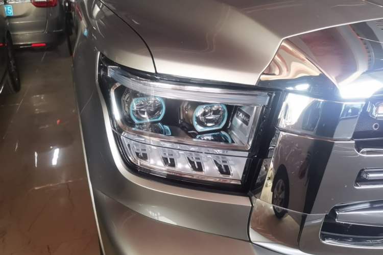 Used Tank 500 2022 3.0T Sport Edition "Creation" Version 5-Seater Right Front Headlight