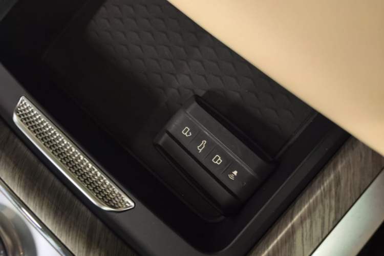 Used Tank 500 2022 3.0T Business Edition "Creation Realm" Design 5-Seater Vehicle Key