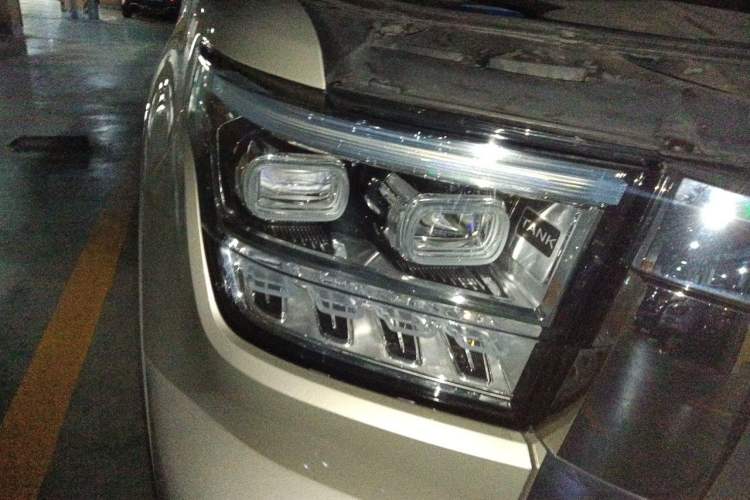 Used Tank 500 2022 3.0T Sport Edition "Creation" Version 5-Seater Right Front Headlight