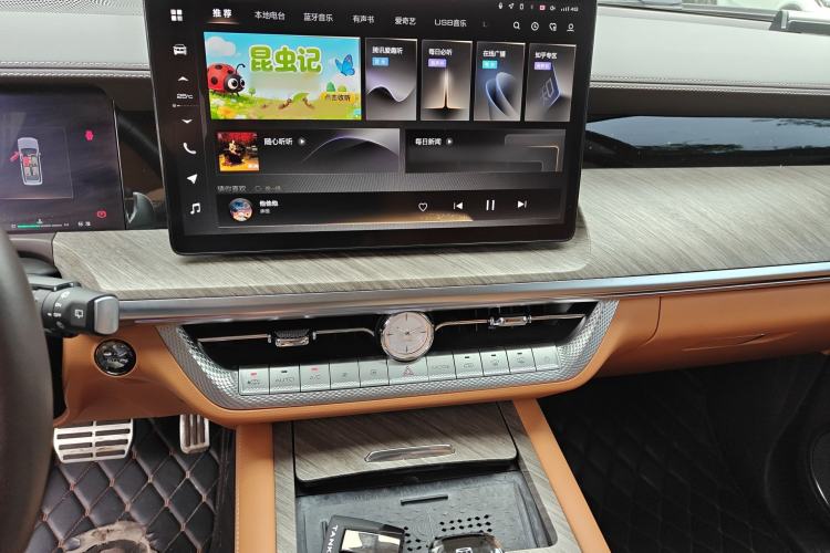 Used Tank 500 2022 3.0T Business Edition "Creation Realm" Design 5-Seater Audio And AC Panel