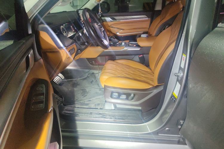 Used Tank 500 2022 3.0T Business Edition "Creation" Style 7 Seats Left Front Seat