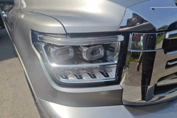 Used Tank 500 2022 3.0T Sport Edition "Creation" Style 7 Seats Right Front Headlight