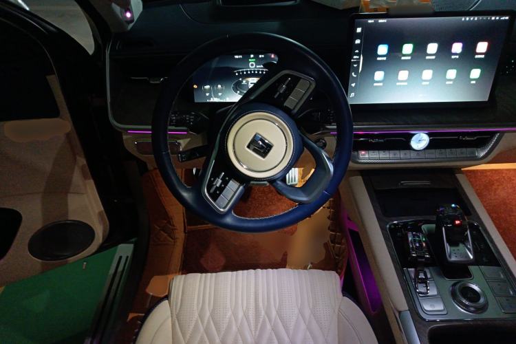 Used Tank 500 2022 3.0T Business Edition "Creation Realm" Design 5-Seater Steering Wheel