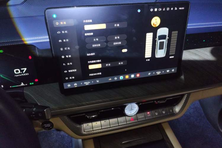 Used Tank 500 2022 3.0T Sport Edition "Creation" Version 5-Seater Audio And AC Panel