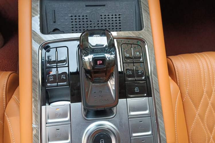 Used Tank 500 2022 3.0T Business Edition "Creation Realm" Design 5-Seater Gear Lever