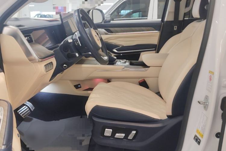 Used Tank 500 2022 3.0T Sport Edition "Creation" Style 7 Seats Left Front Seat
