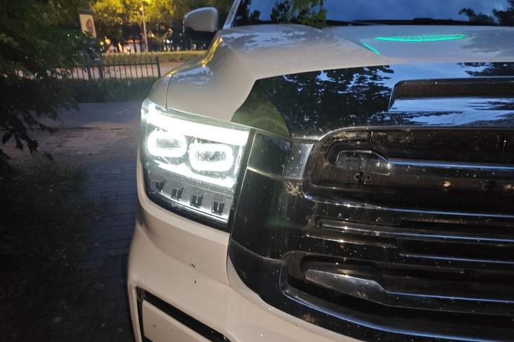 Used Tank 500 2022 3.0T Sport Edition Summit Version 5 Seats Right Front Headlight