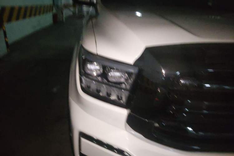 Used Tank 500 2022 3.0T Sport Edition "Creation" Style 7 Seats Right Front Headlight