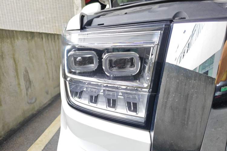 Used Tank 500 2022 3.0T Business Edition "Creation Realm" Design 5-Seater Right Front Headlight