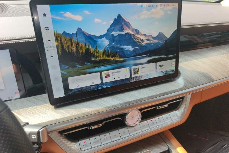 Used Tank 500 2022 3.0T Sport Edition "Creation" Version 5-Seater Audio And AC Panel