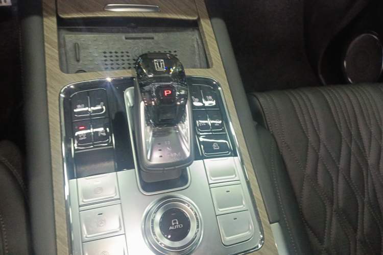 Used Tank 500 2022 3.0T Business Edition "Creation Realm" Design 5-Seater Gear Lever